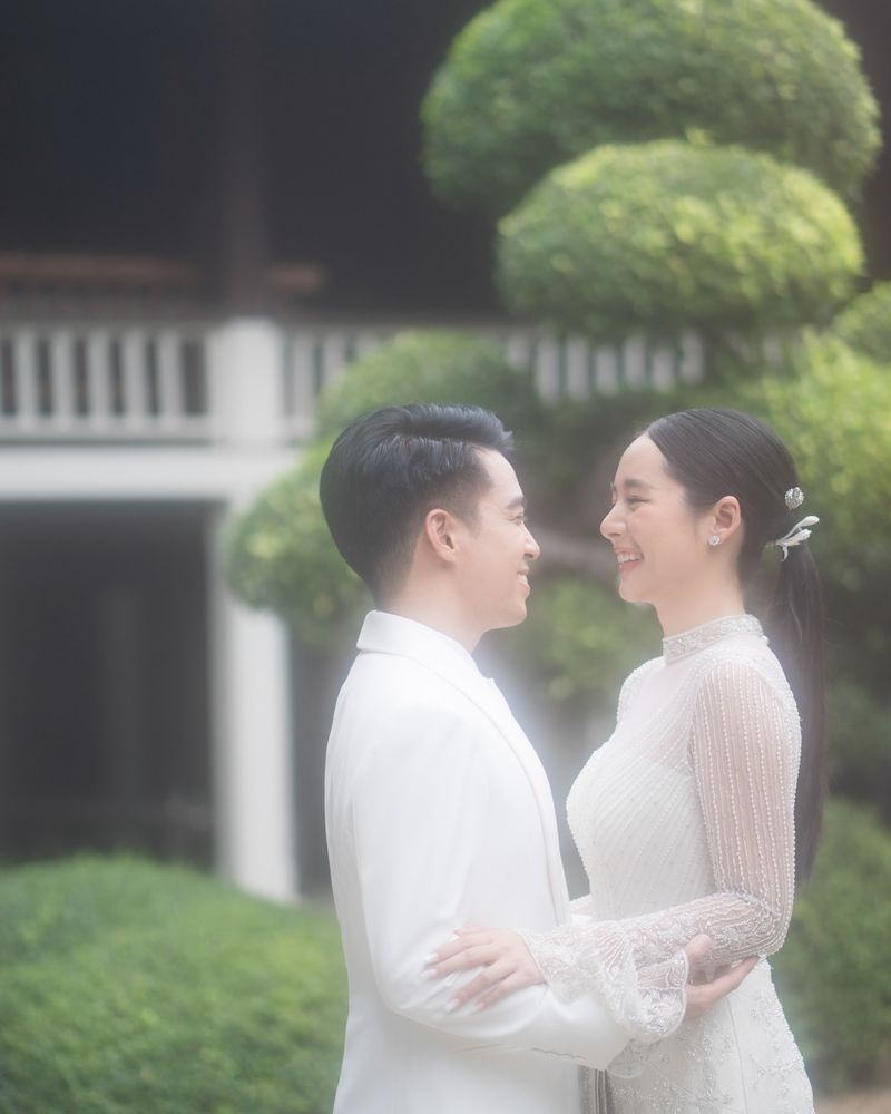 Bibom Voyage — Garden Wedding