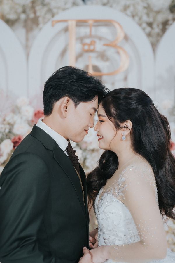 TB — Glasshouse Wedding