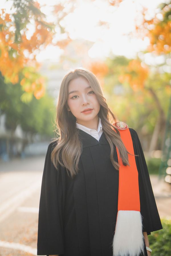 Graduation Selects — Chula · Thammasat · Kasetsart & more