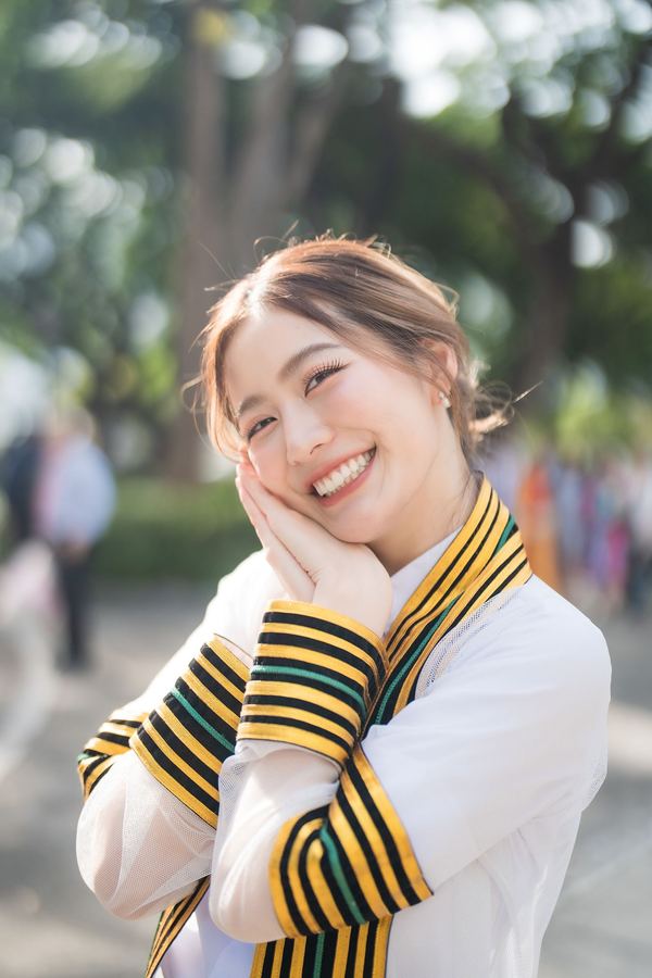 Graduation Selects — Chula · Thammasat · Kasetsart & more