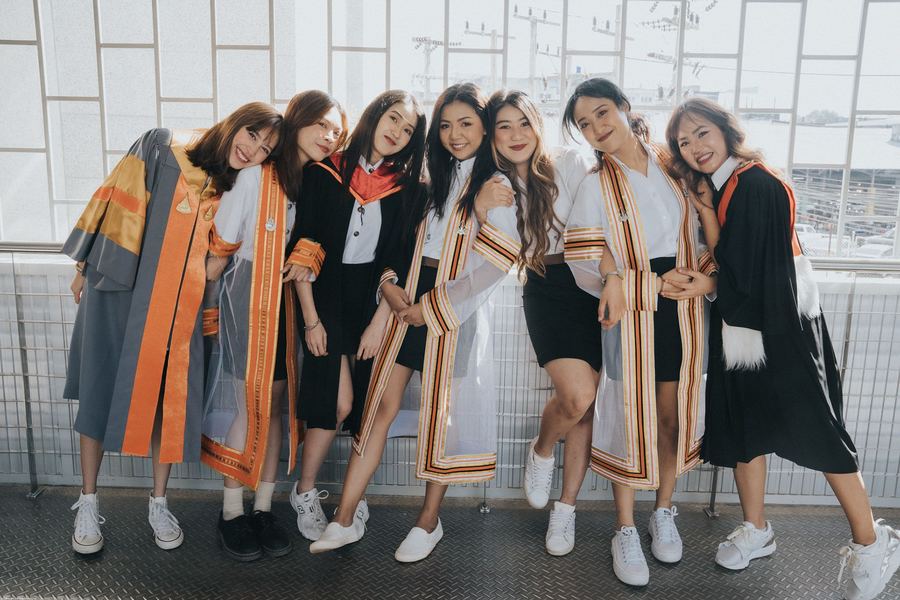 Graduation Selects — Chula · Thammasat · Kasetsart & more