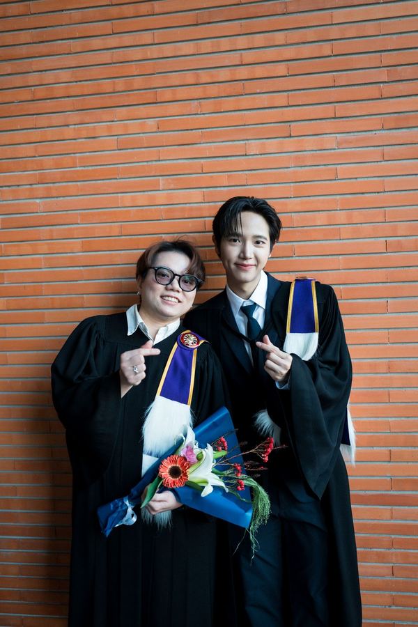 Thammasat — Graduation Day